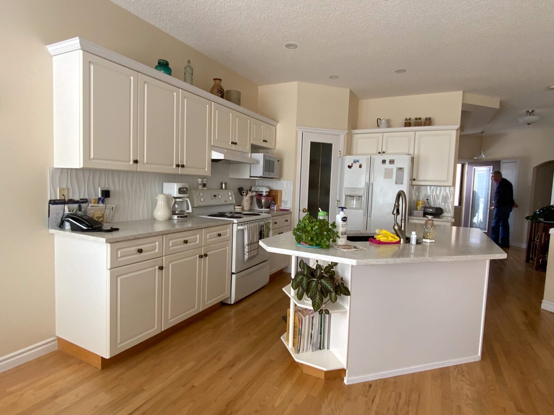 painted kitchen two tone before 3